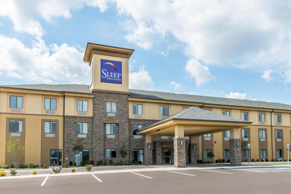 Sleep Inn & Suites Cumberland Main image 1